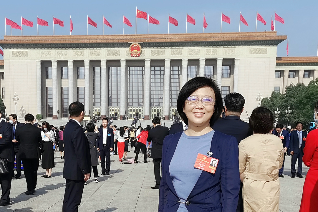 6. 全国人大代表、开云游戏_开云（中国）光电所型号副总师羊毅
