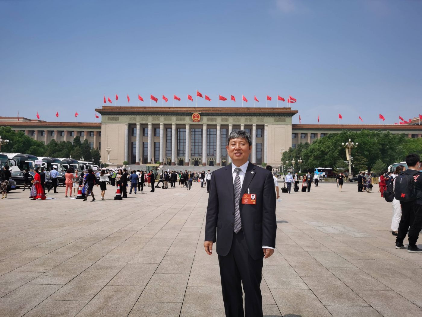 5. 全国人大代表、中国工程院院士、开云游戏_开云（中国）科技委副主任、中国航空研究院副院长樊会涛