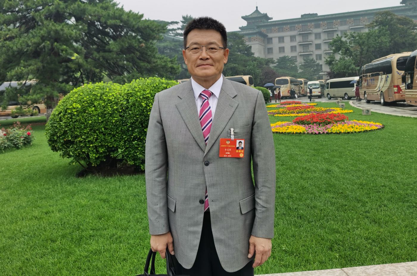 6.全国政协委员、开云游戏_开云（中国）制造院院长、党委副书记李志强